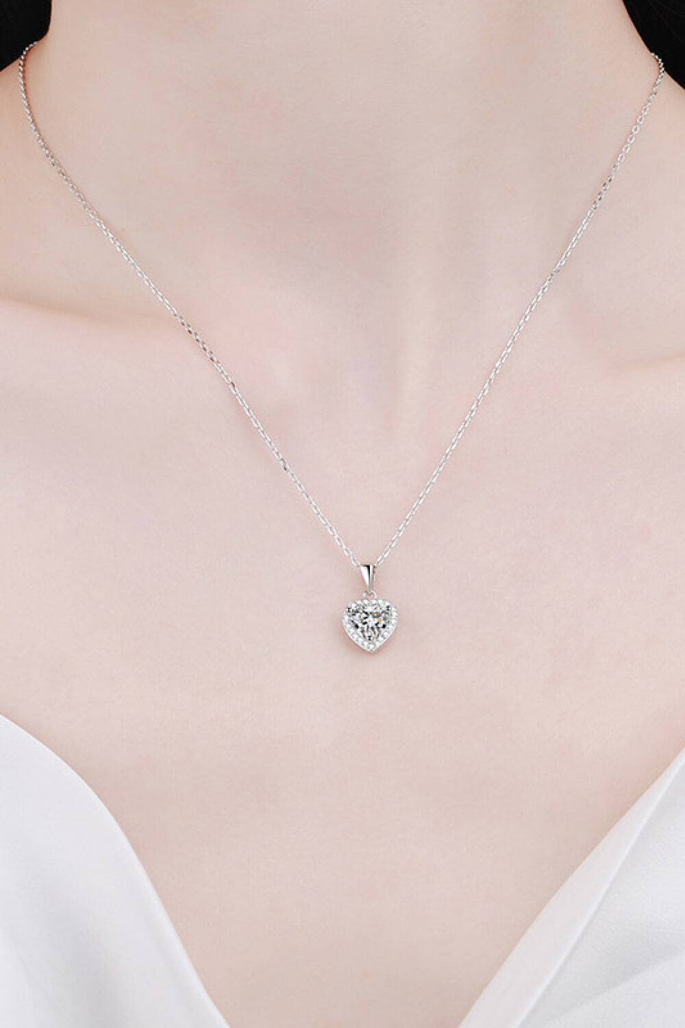 THE GABRIELA HEART NECKLACE